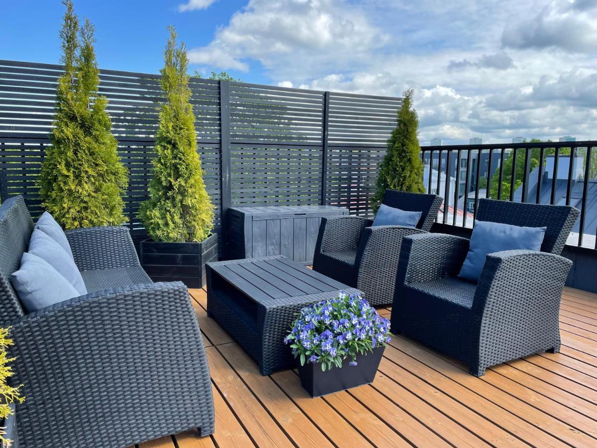 City Terrace Apartment Avangard - Large Private Roof Terrace Ταλίν Εξωτερικό φωτογραφία