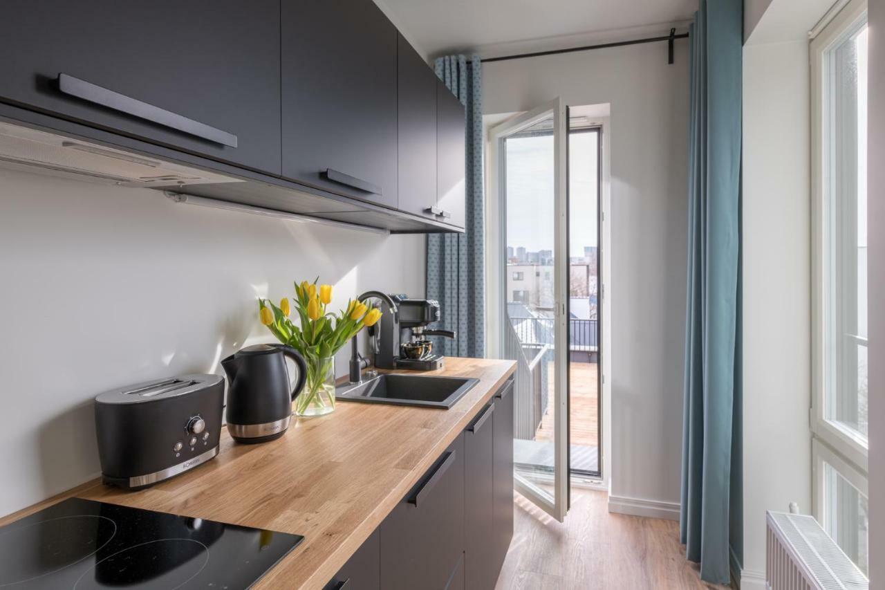 City Terrace Apartment Avangard - Large Private Roof Terrace Ταλίν Εξωτερικό φωτογραφία